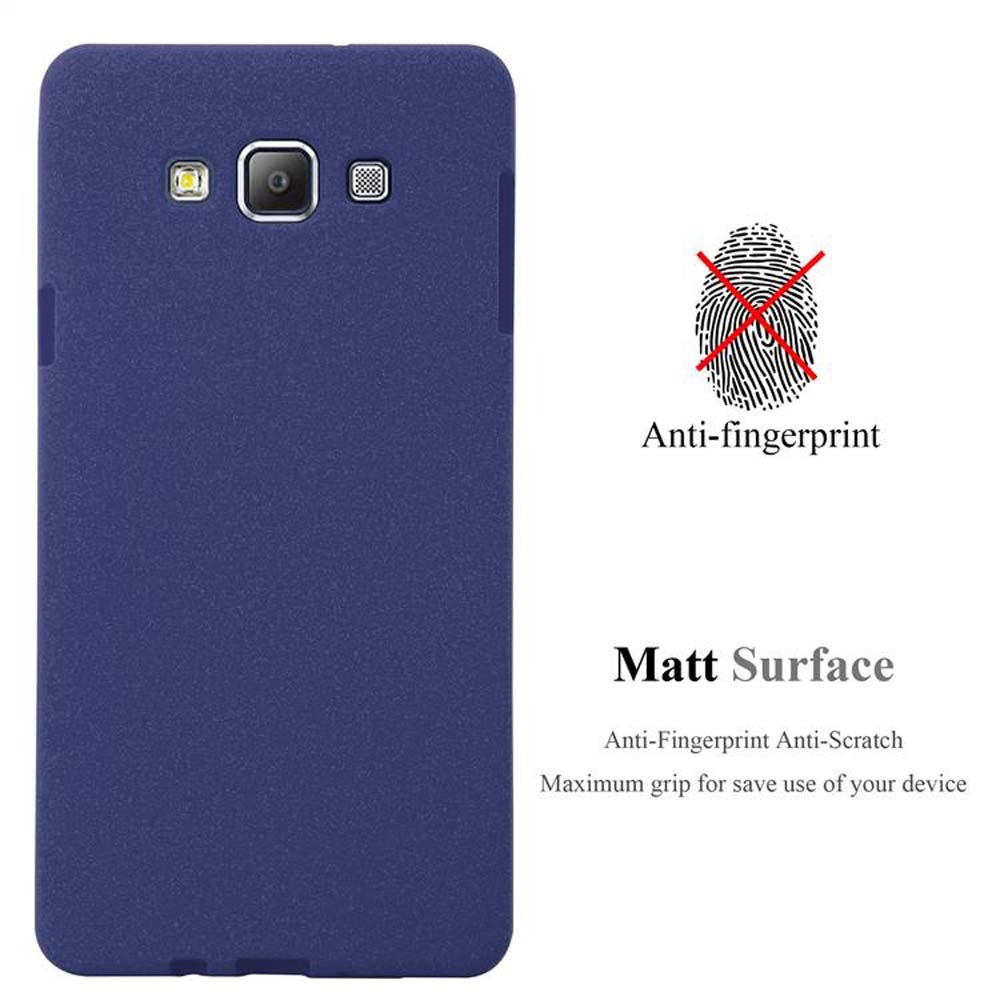 Custodia blu per telefono. Anti-impronta e superficie opaca. La custodia copre il telefono.