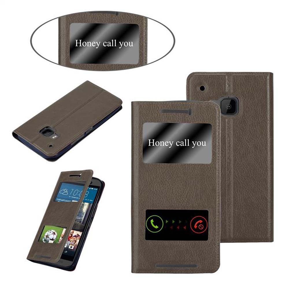 Una funda marrón para teléfono con una ventana. El teléfono muestra una pantalla de llamada. Se muestran varios ángulos.
