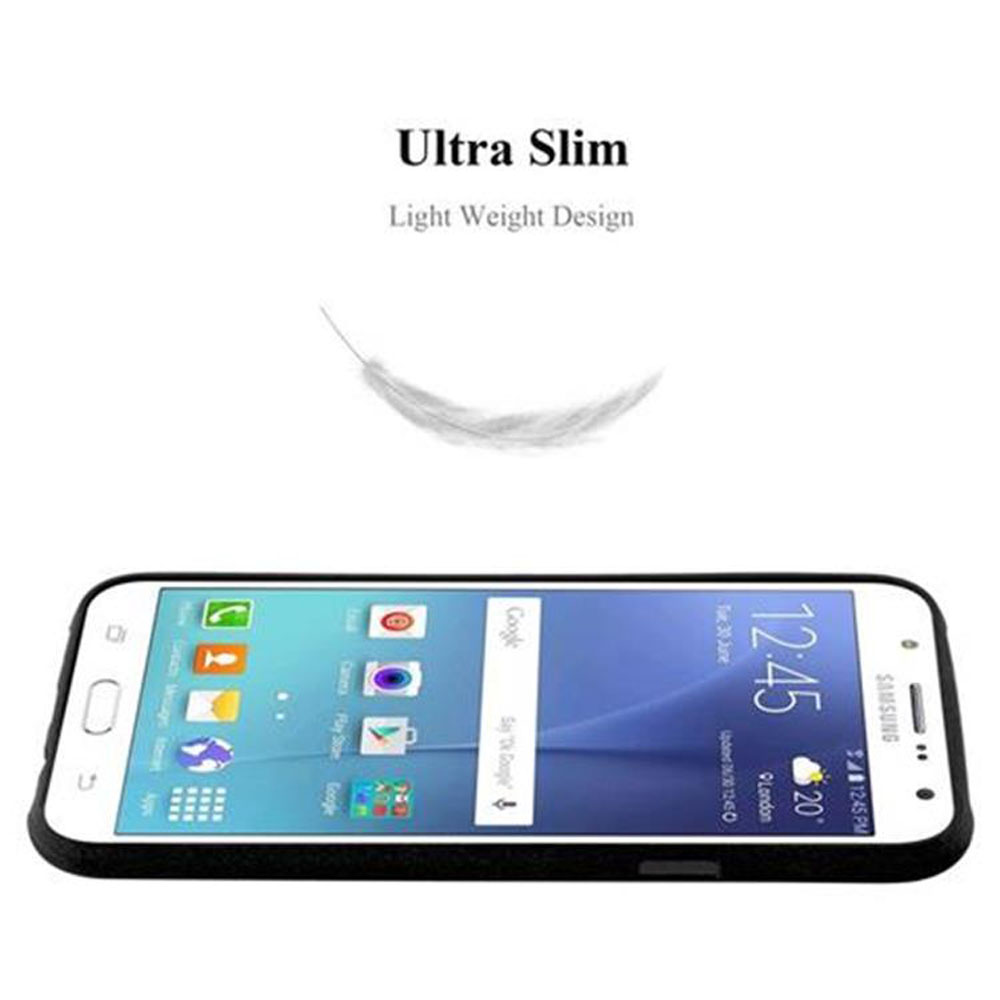 Uno smartphone nero mostra l'ora 12:45, con una piuma e il testo 'Ultra Slim, Light Weight Design'.