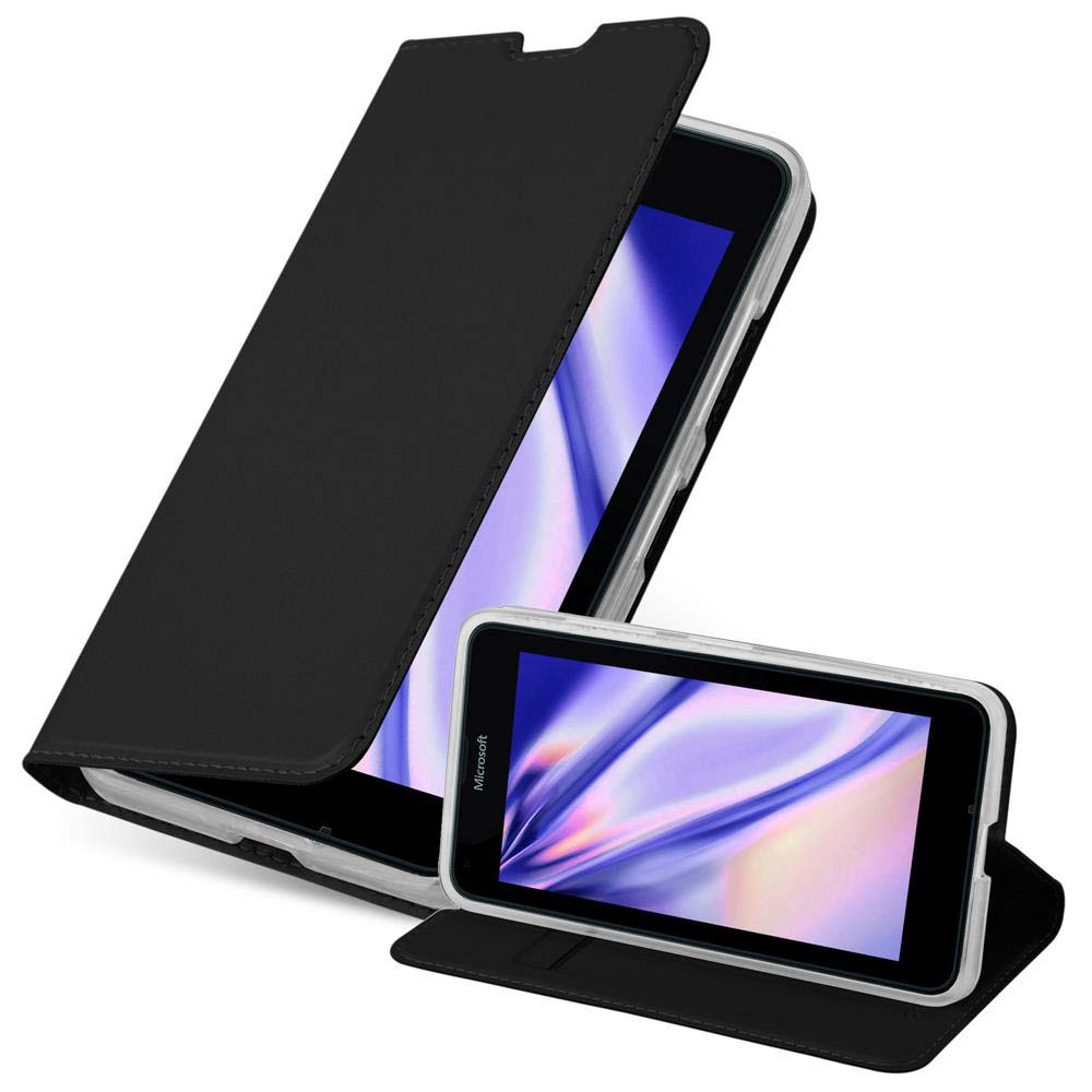 Funda negra con teléfono dentro. El teléfono está abierto.