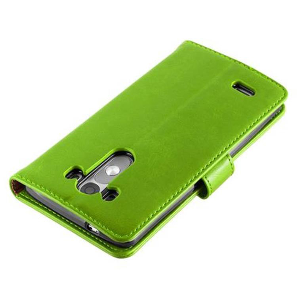 Custodia verde per telefono con un pulsante e aperture per la fotocamera. Sfondo bianco.
