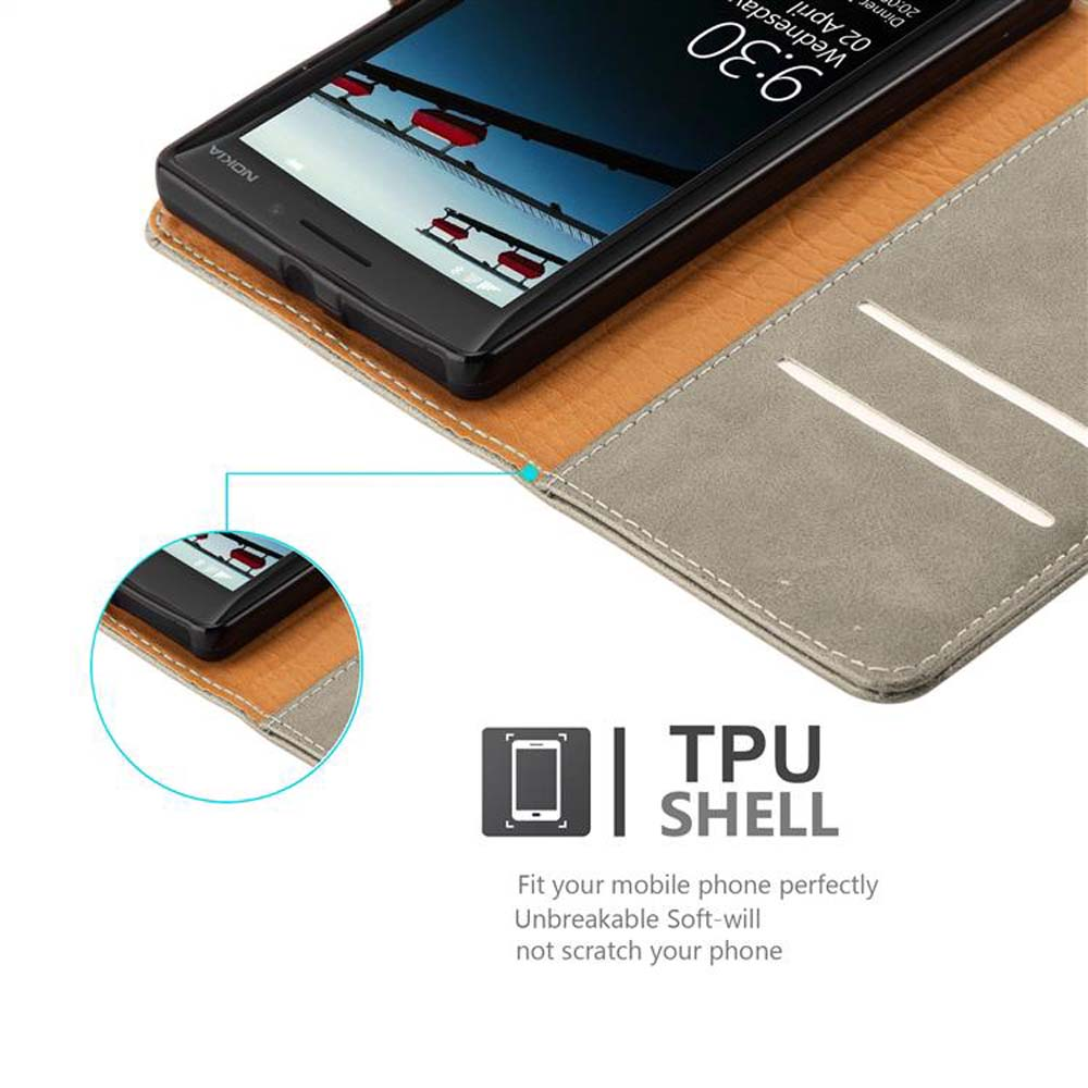 Un teléfono negro en una funda. La pantalla muestra la hora. Texto: Carcasa de TPU y otro texto.