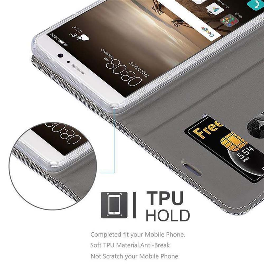 Telefono in custodia a portafoglio, con carta di credito. Ora: 08:08, giovedì 3 nov.