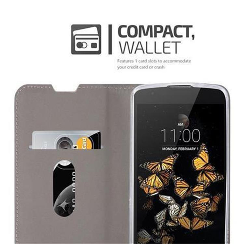 Custodia per telefono grigia stile portafoglio con fessure per carte. Il telefono mostra farfalle e l'ora. Testo: 'Compact Wallet'.