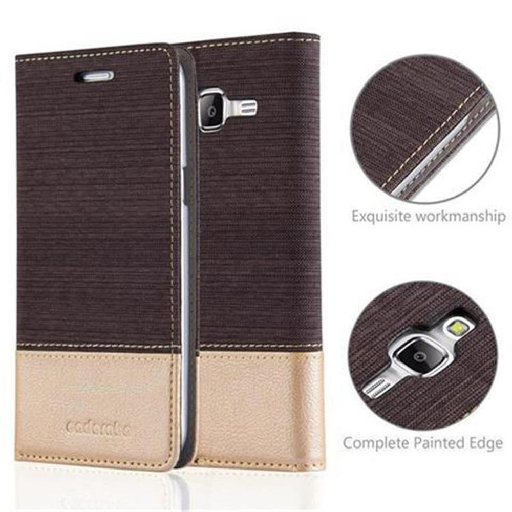 Zwei Handyhüllen, eine offen, Details des Telefons und der Hülle zeigend. Braun und Beige.
