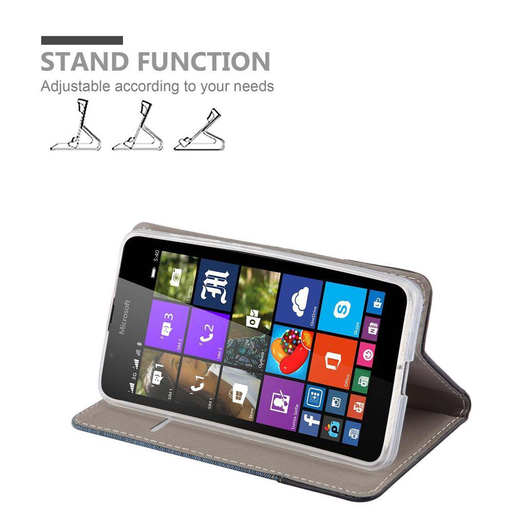 Un telefono in una custodia aperta, con le parole 'Stand Function'.