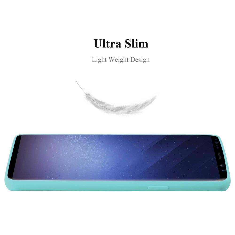 Un telefono in una custodia blu. Una piuma fluttua sopra. Testo: 'Ultra Slim Light Weight Design'.