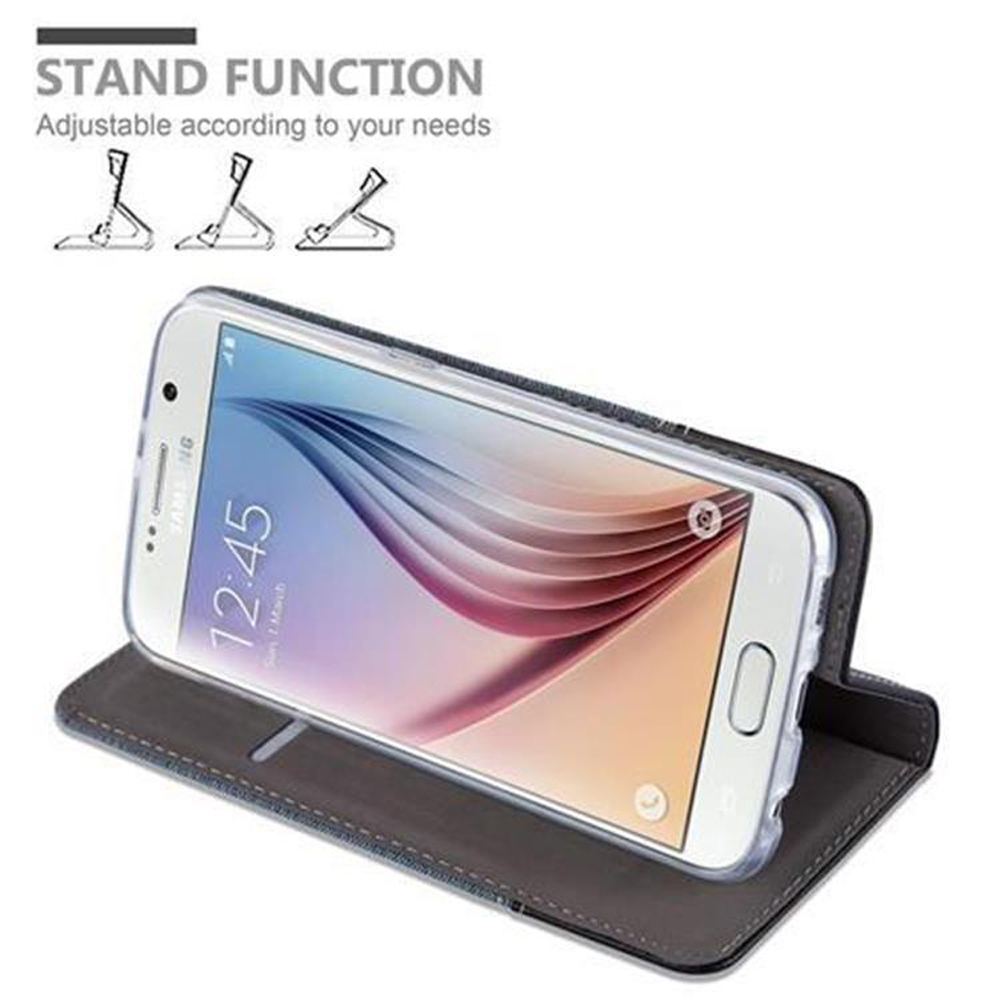 Uno smartphone in una custodia, sollevato. Lo schermo mostra l'ora. Testo: 'STAND FUNCTION'.