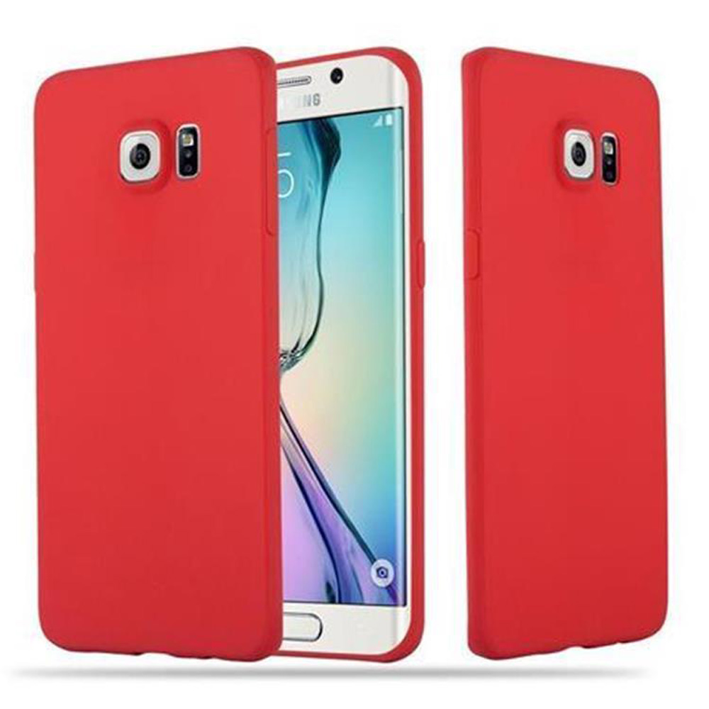 Custodia rossa per telefono e telefono al centro. Due altre custodie rosse su entrambi i lati. Sfondo bianco.