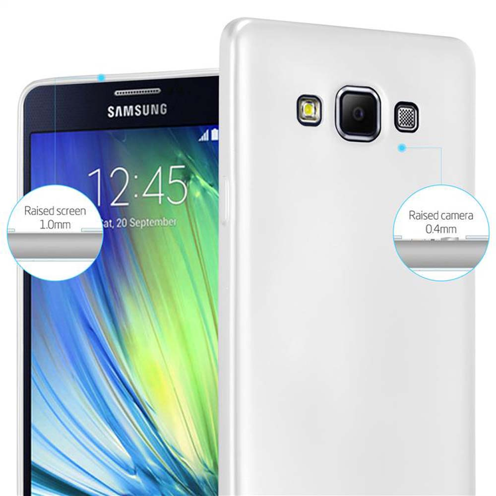 Teléfono blanco en una funda. Se destacan la pantalla y los detalles de la cámara elevados.