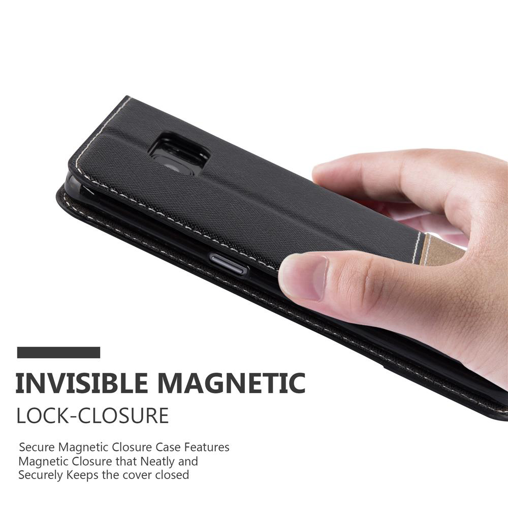 Mano sosteniendo el teléfono en una funda negra. El texto dice cierre magnético invisible.