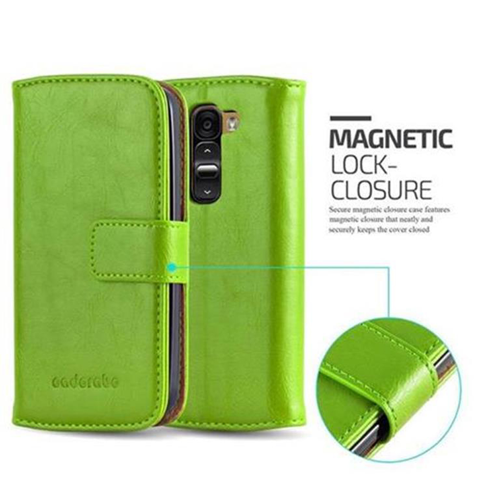 Funda verde para teléfono con cierre magnético. Primer plano del cierre y de la funda del teléfono.