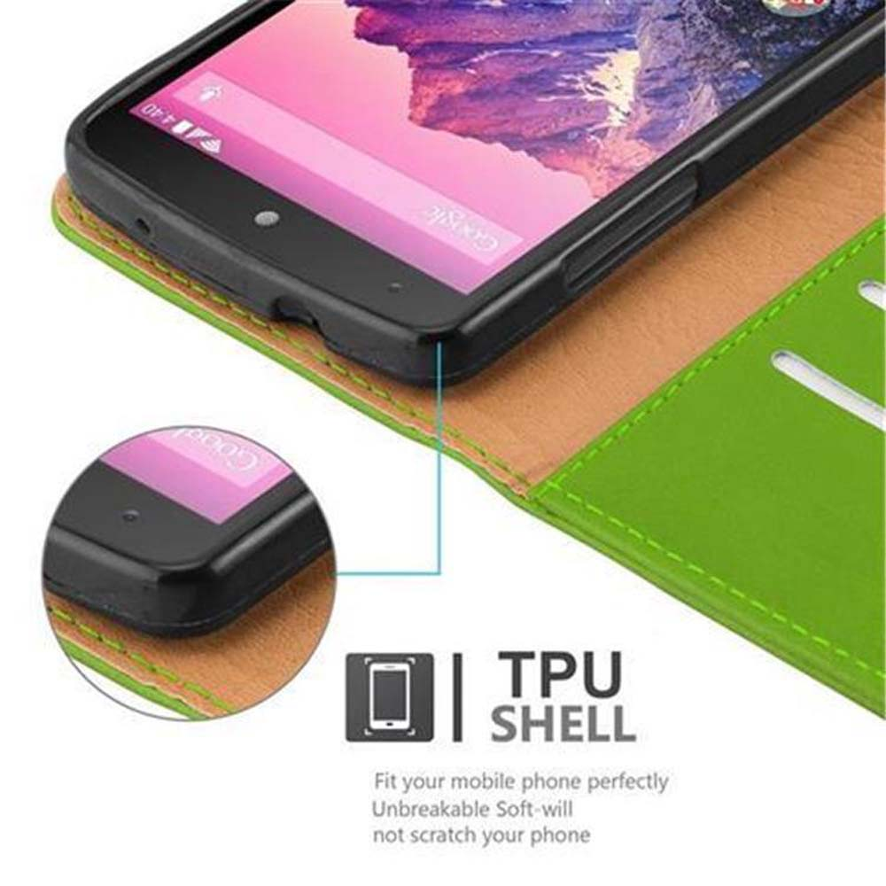 Un teléfono negro en una funda, con un interior verde. El teléfono tiene una pantalla negra. Fondo blanco.