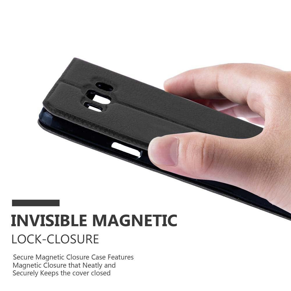 Eine schwarze Handyhülle, gehalten von einer Hand. Text: 'Invisible Magnetic Lock-Closure'.
