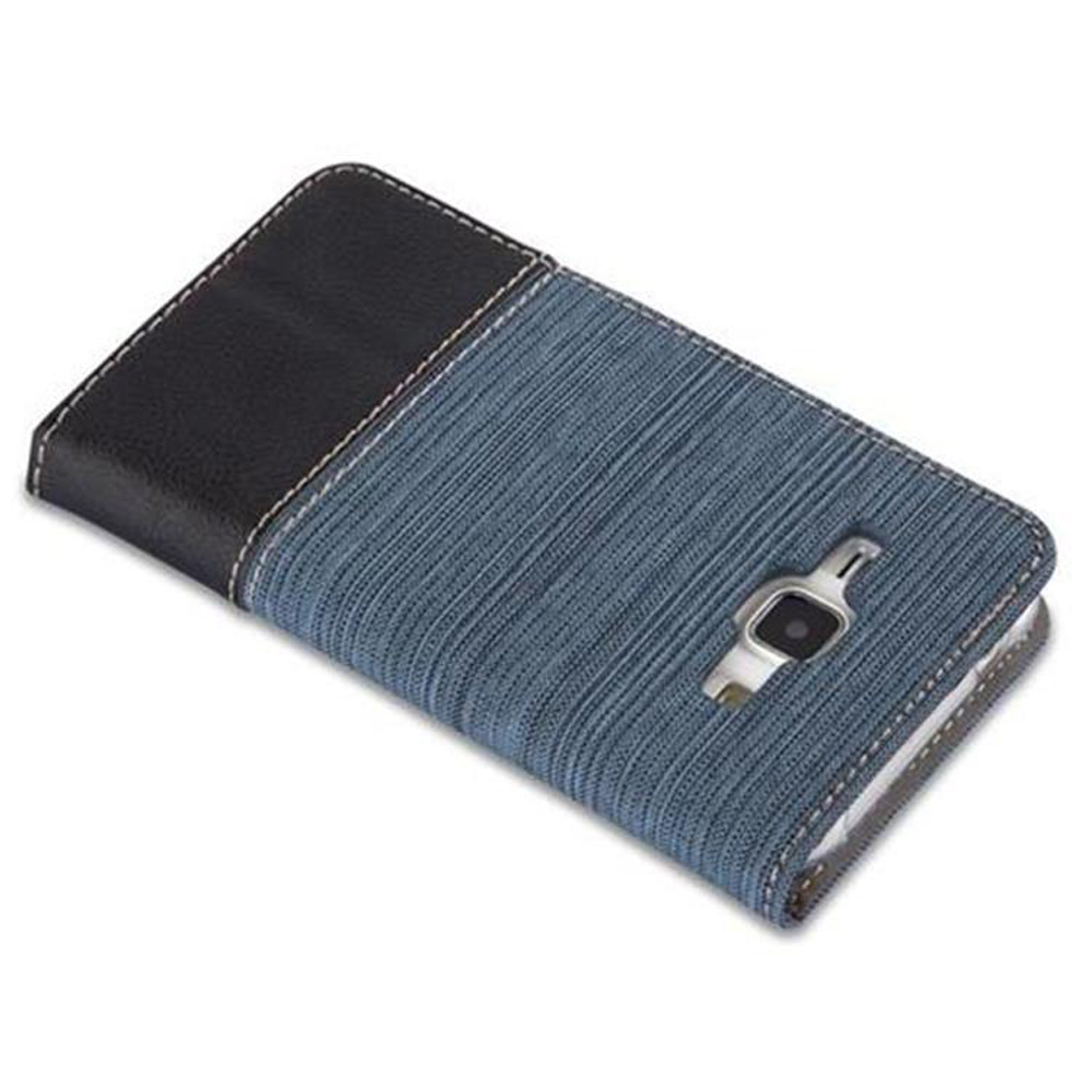 Custodia per telefono con retro blu strutturato e sezione superiore nera. Ritaglio della fotocamera visibile.