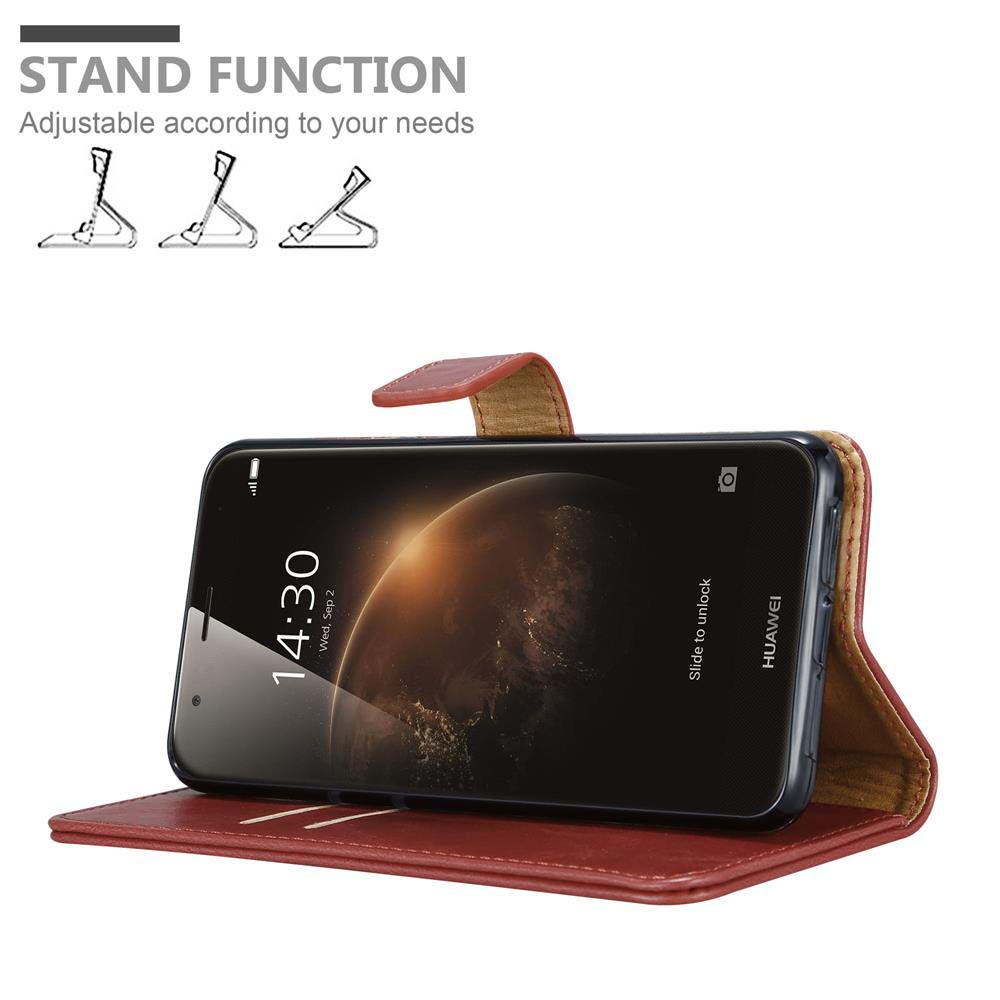 Teléfono en una funda roja y marrón, abierto. Tiene función de soporte para ver.