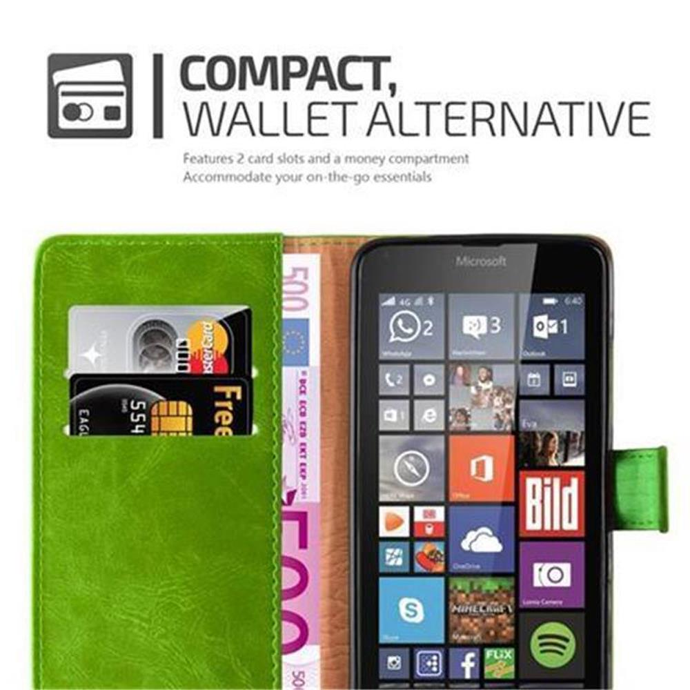 Custodia a portafoglio verde con carte e telefono all'interno, che mostra l'interfaccia.