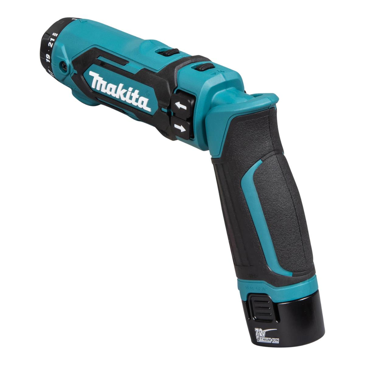 Un avvitatore Makita compatto, color turchese, con impugnatura nera.