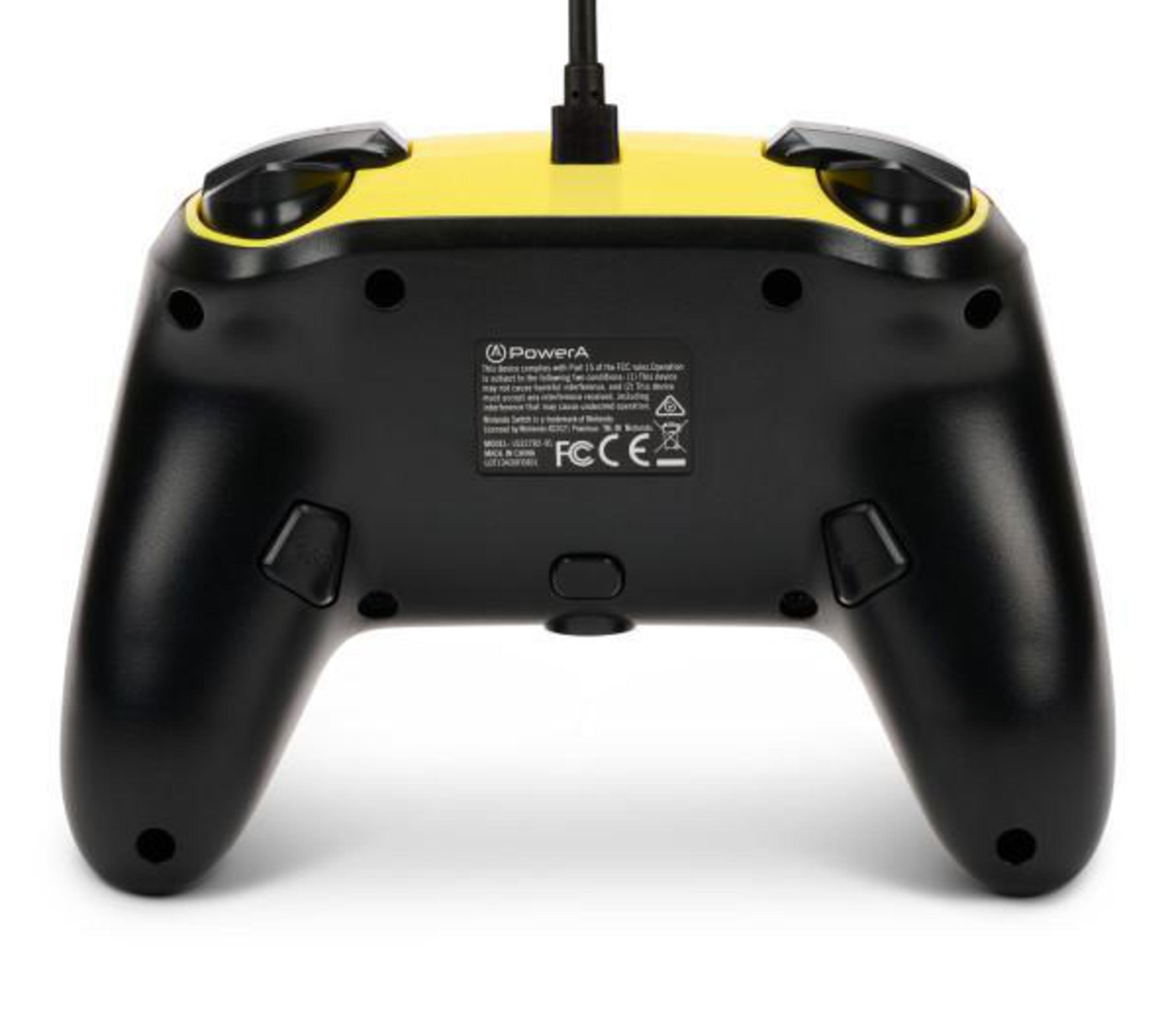 Tył czarno-żółtego kontrolera PowerA Nintendo Switch. Ma przyciski i kabel.