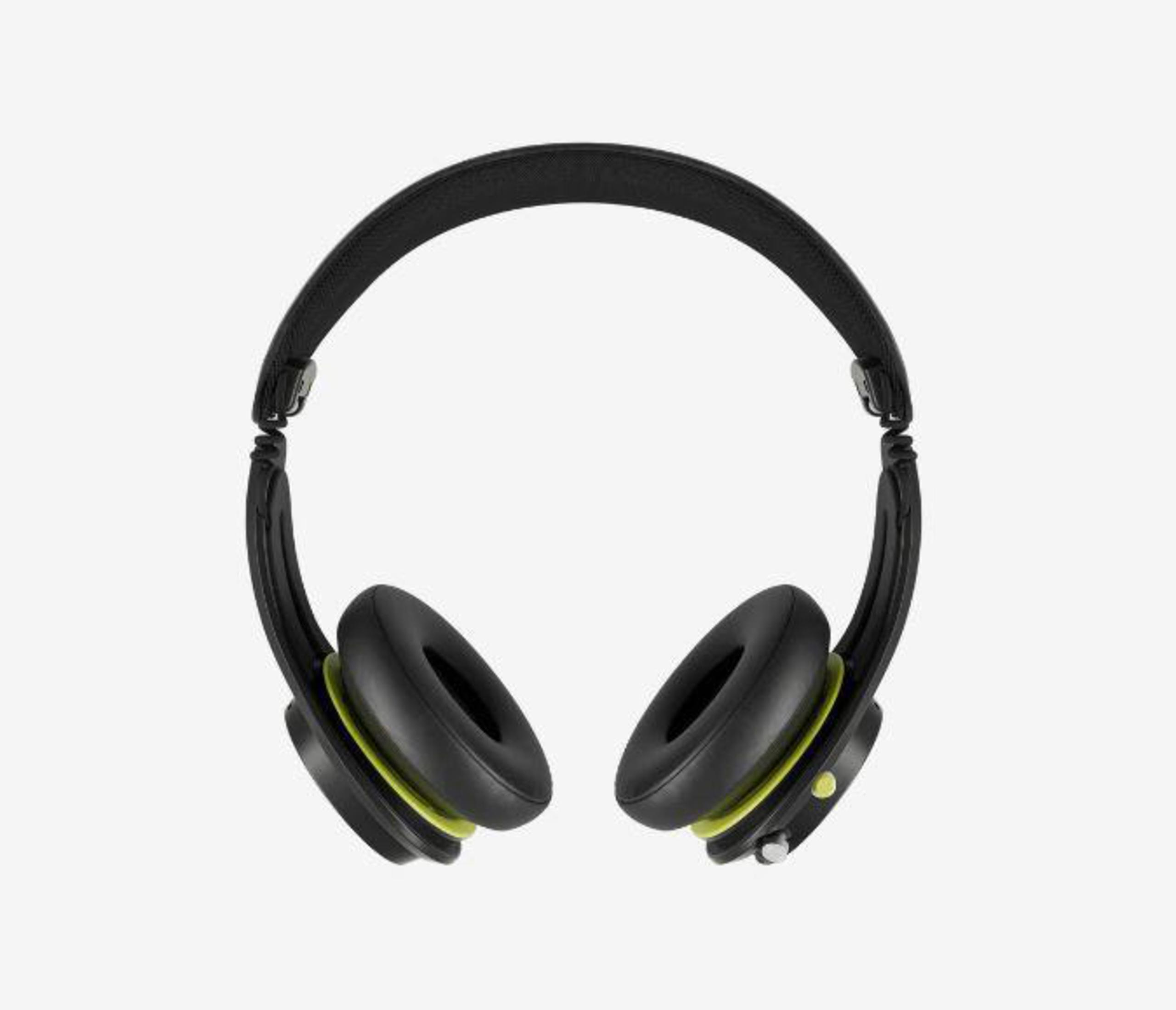 Czarne słuchawki z zielonymi akcentami. Widok z góry.