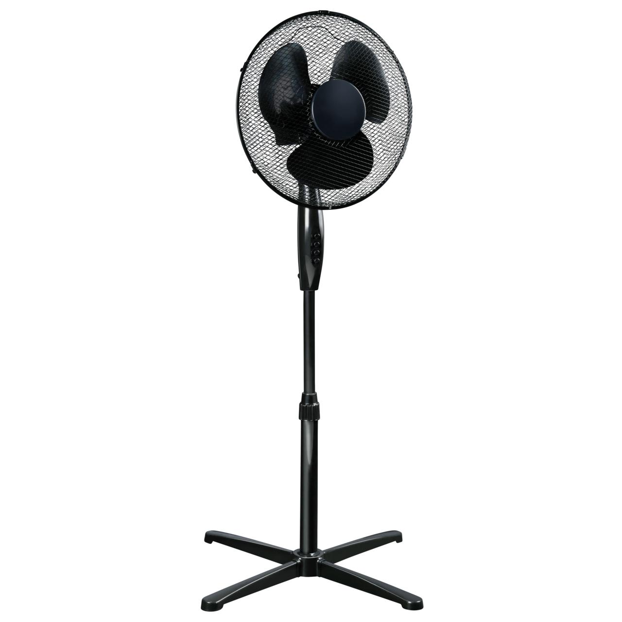 Ventilateur sur pied noir avec grille et trois pales. Hauteur réglable et base.