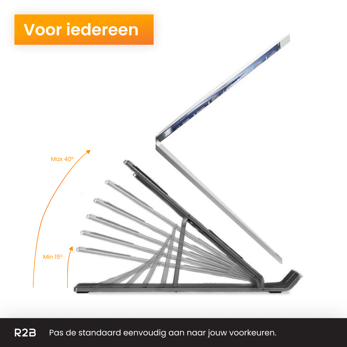Een laptopstandaard opgesteld. De standaard is zwart en de laptop is zilver.