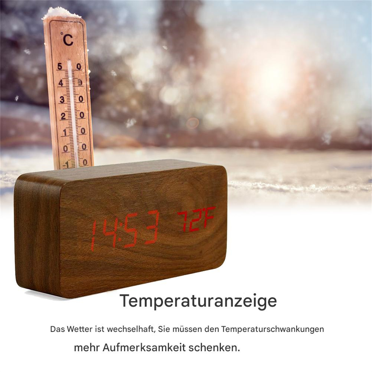 Holzuhr mit roter Digitalanzeige für Zeit und Temperatur, mit einem Thermometer.