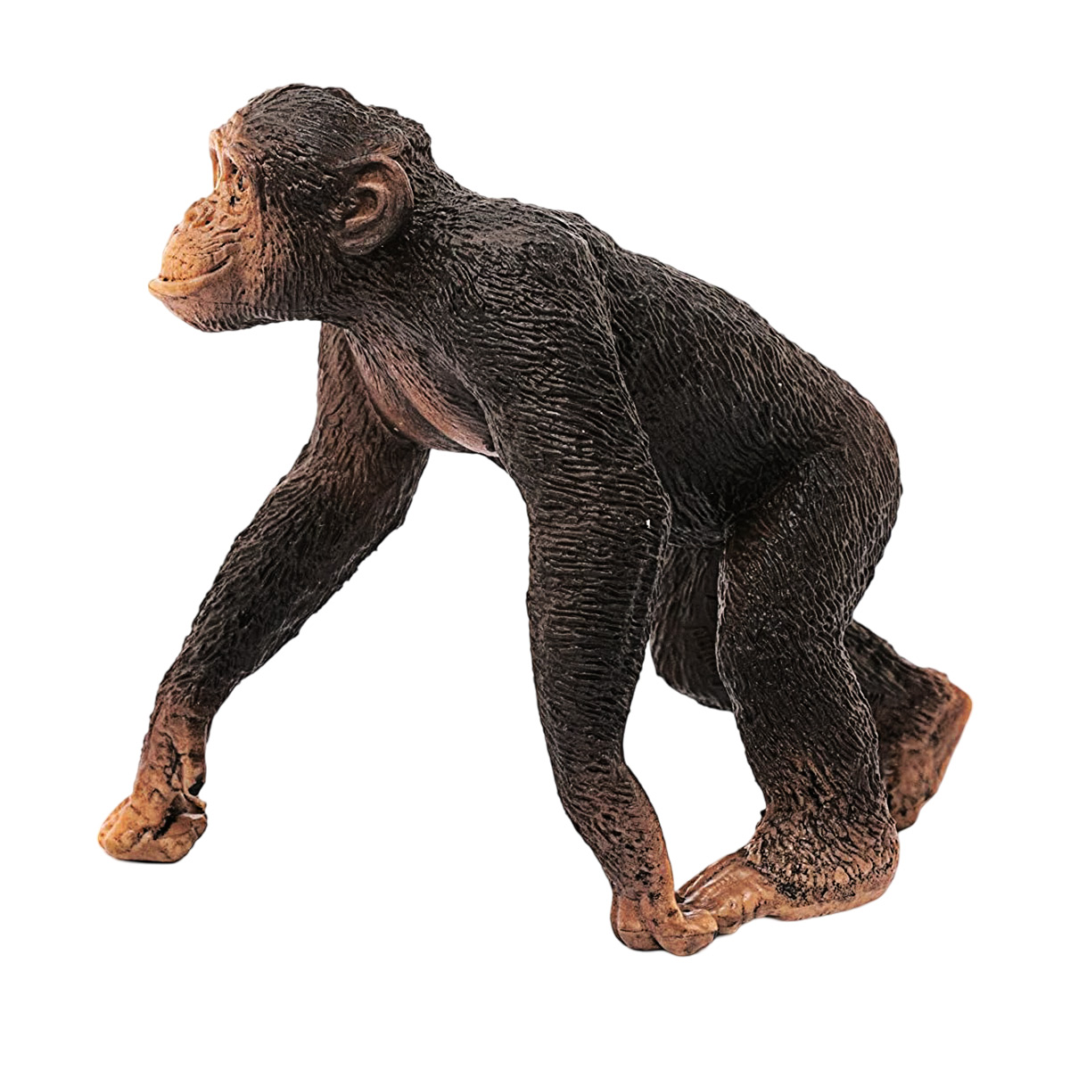 Eine braune Schimpansen-Spielzeugfigur in Laufhaltung auf weißem Hintergrund.