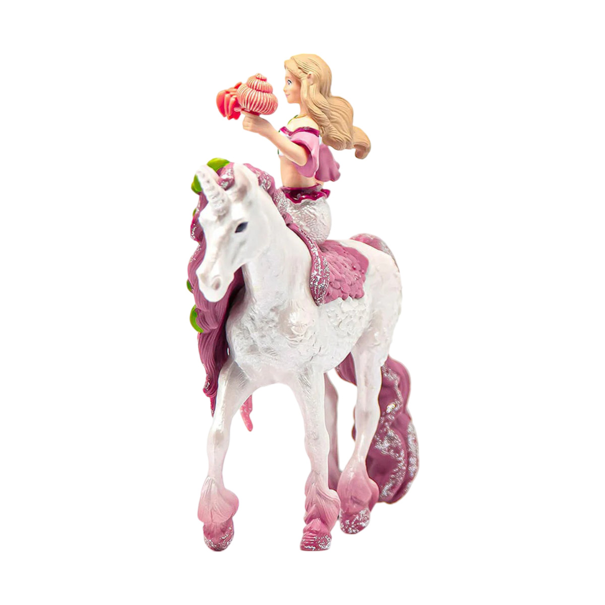 Una sirena che cavalca un unicorno bianco, che tiene una conchiglia, su sfondo bianco.