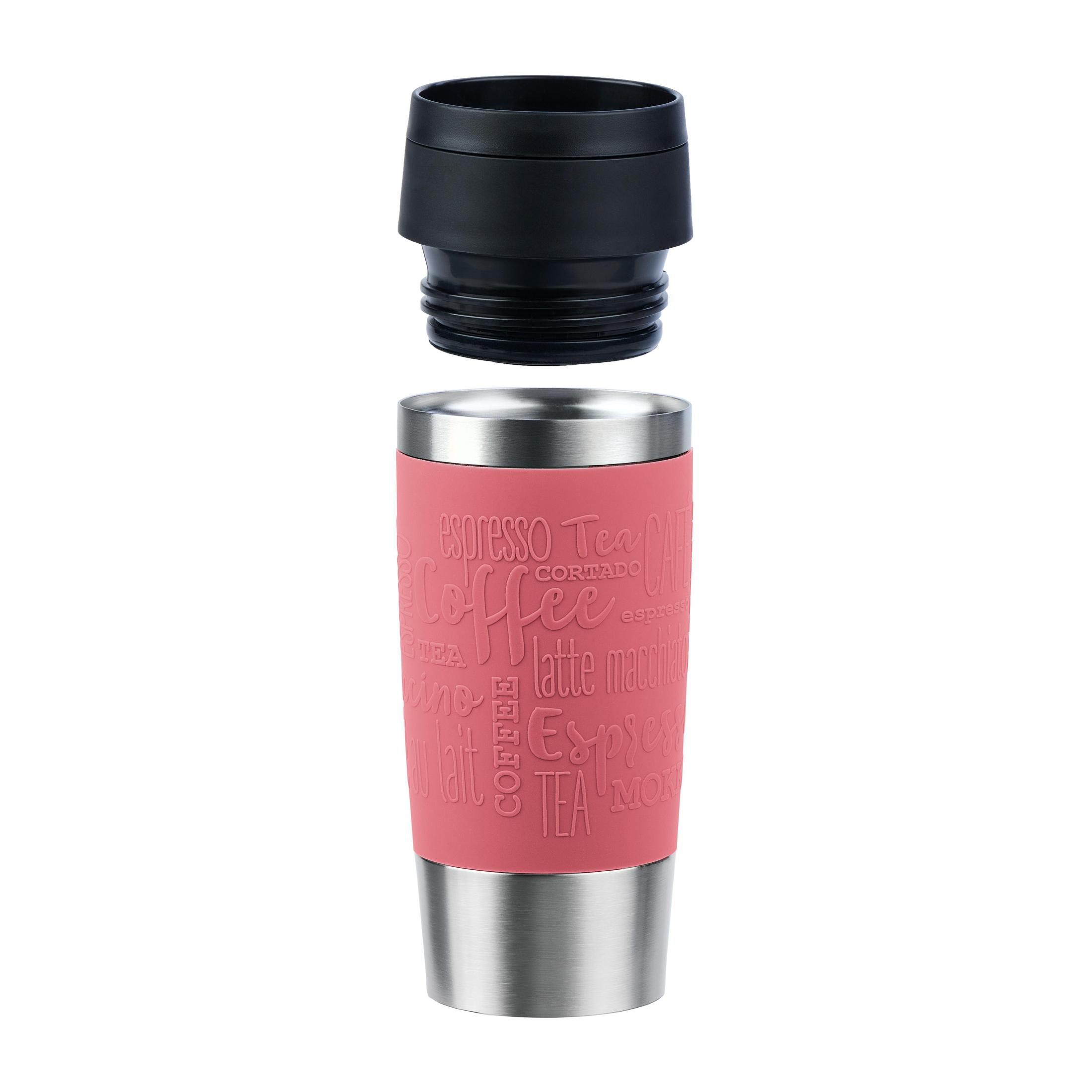 Ein Reisebecher ohne Deckel. Er ist rosa mit Kaffee-Text.