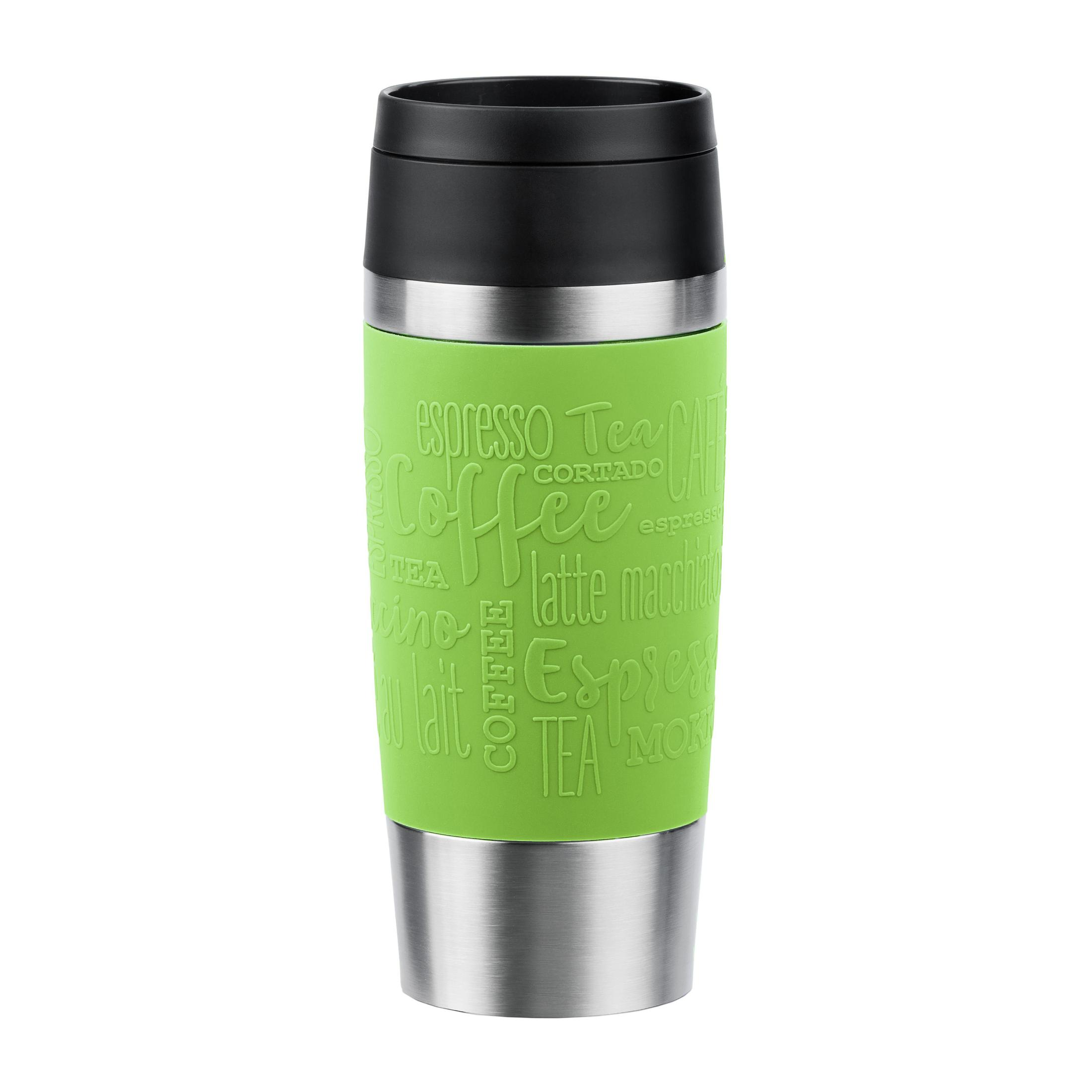 Grüner Reisebecher mit schwarzem Deckel und silbernem Boden, mit Kaffee-Text.