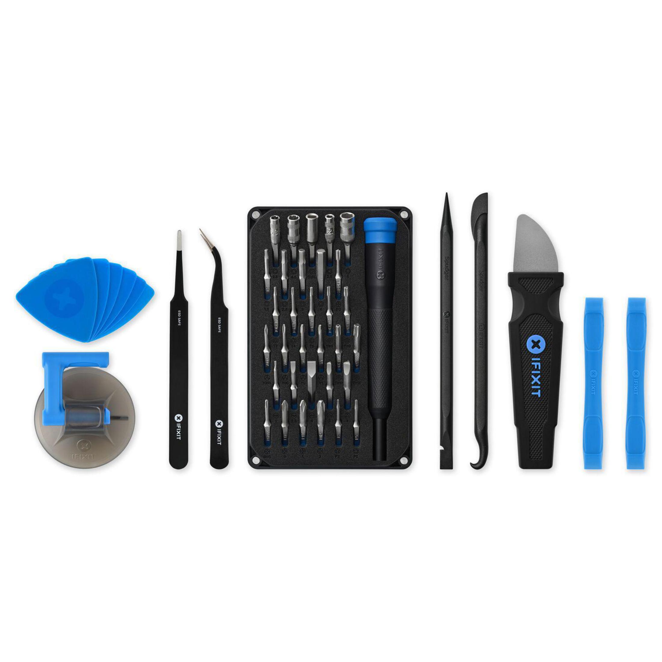 Ein Set mit iFixit-Reparaturwerkzeugen, darunter ein Schraubendreher, eine Pinzette und andere Werkzeuge.
