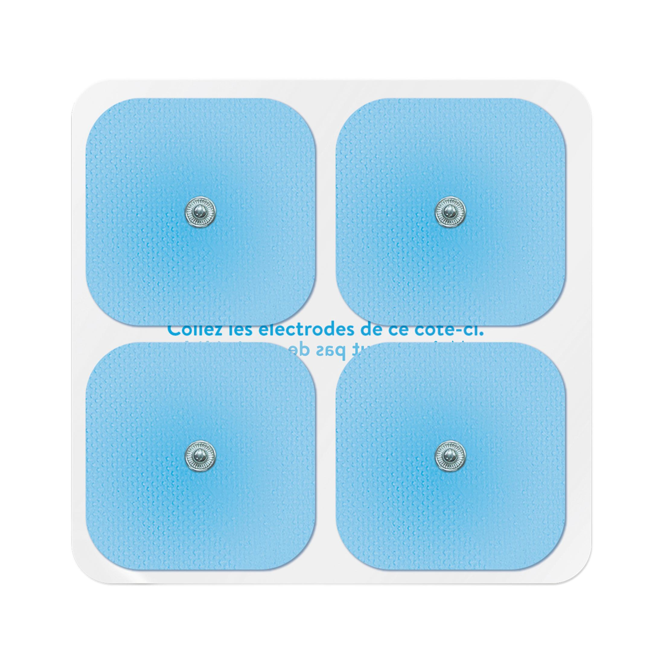 Vier blaue, quadratische Elektrodenpads auf weißem Hintergrund. Etwas Text ist auf den Pads gedruckt.