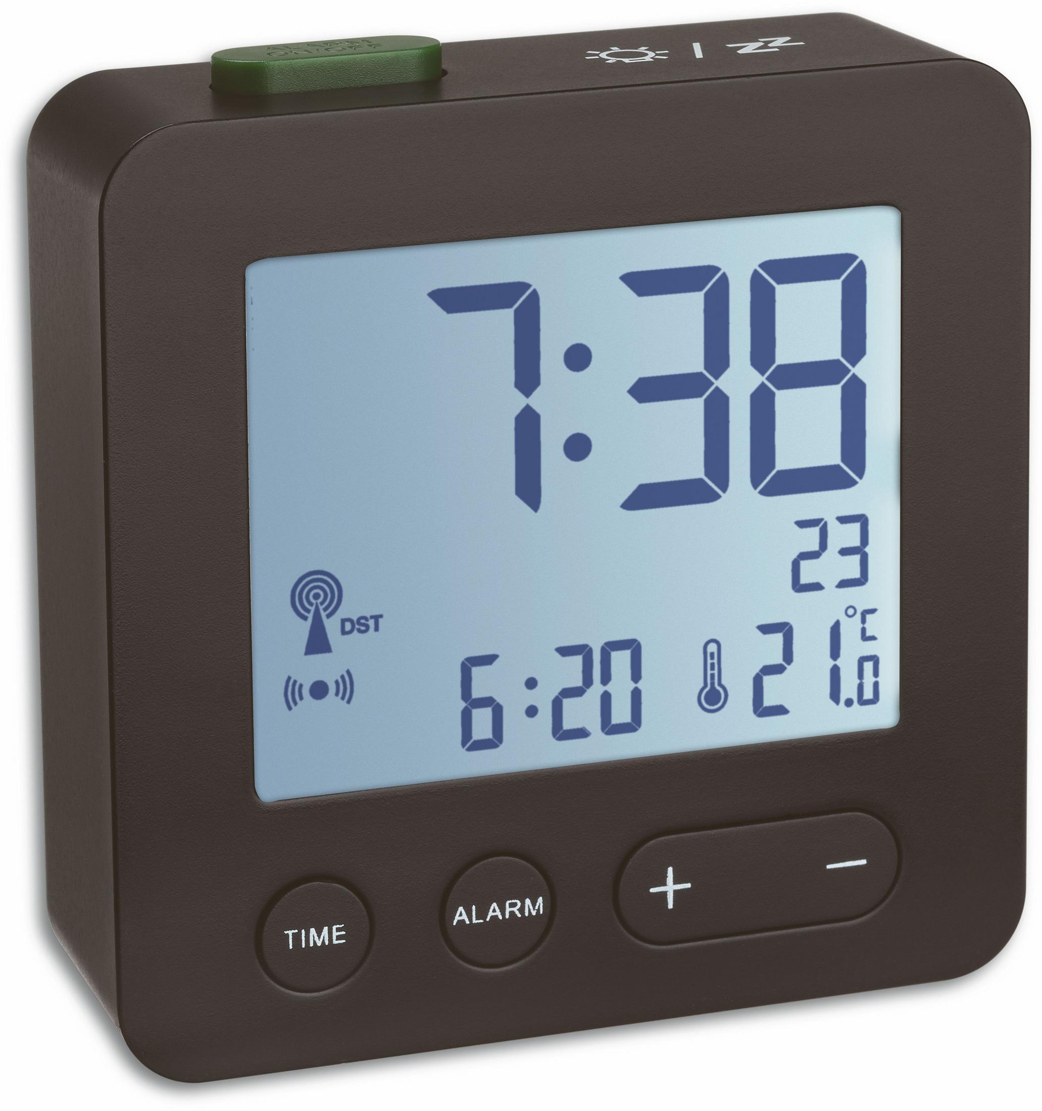 Digitaler Wecker mit 7:38 Uhr. Tasten für Zeit, Alarm, +/-, in braunem Gehäuse.