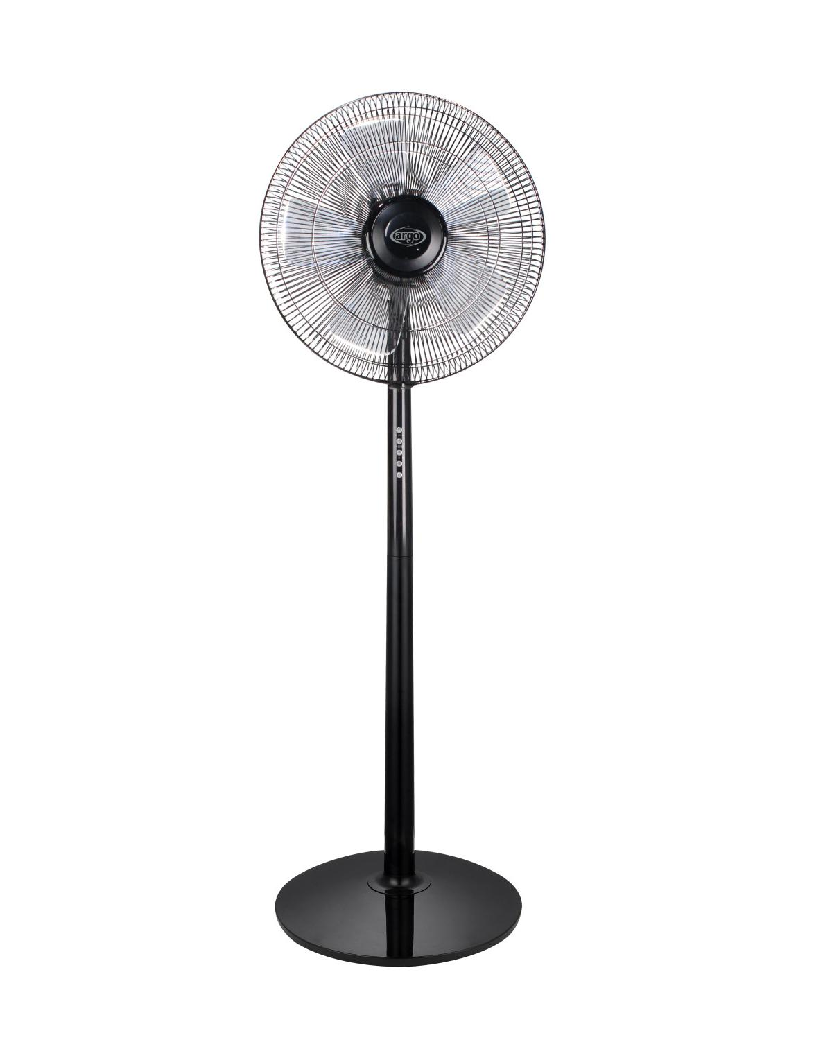Un ventilatore a colonna nero con testa circolare e base nera. Sfondo bianco.
