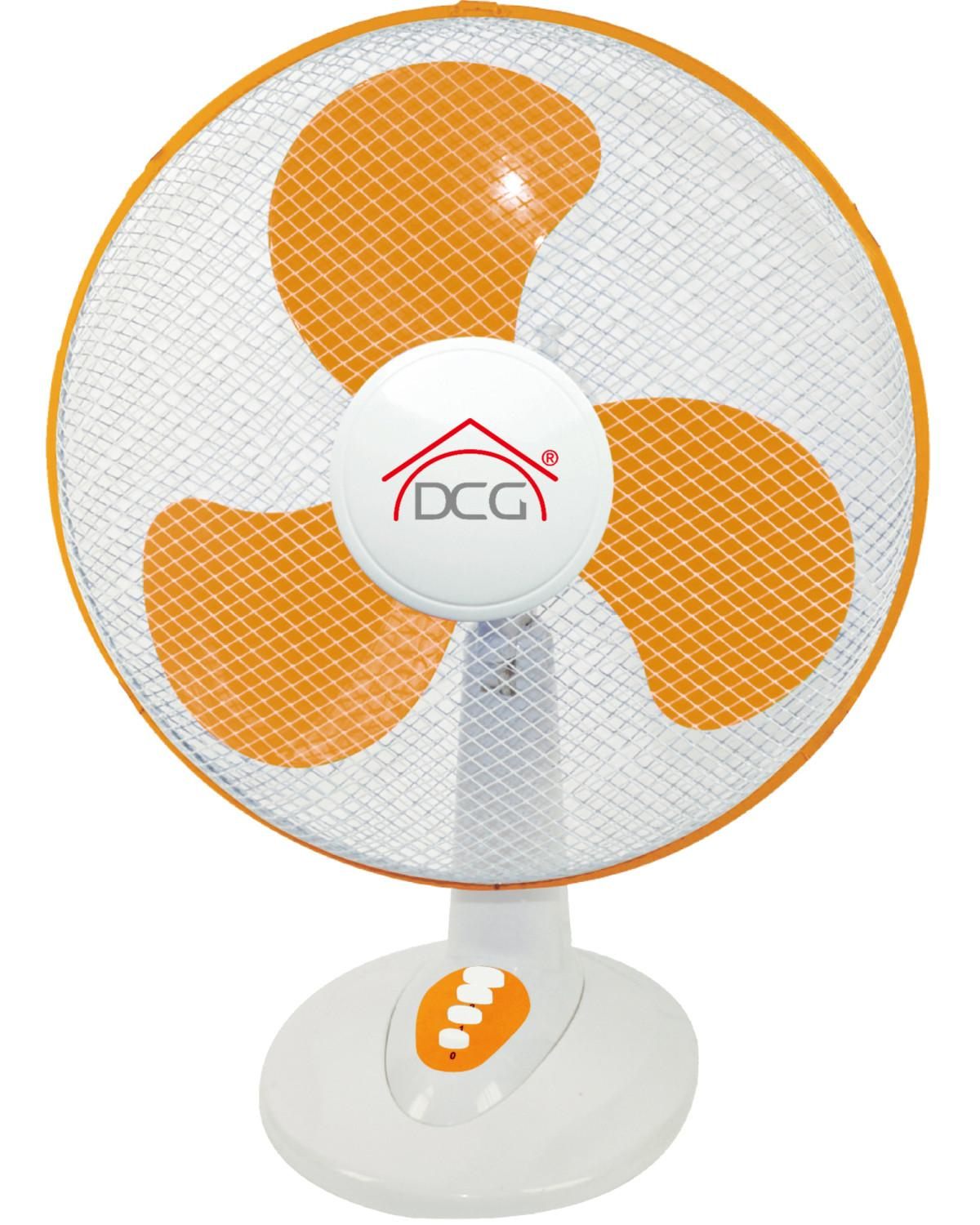 Ventilatore da tavolo arancione e bianco con pale arancioni, sfondo bianco.