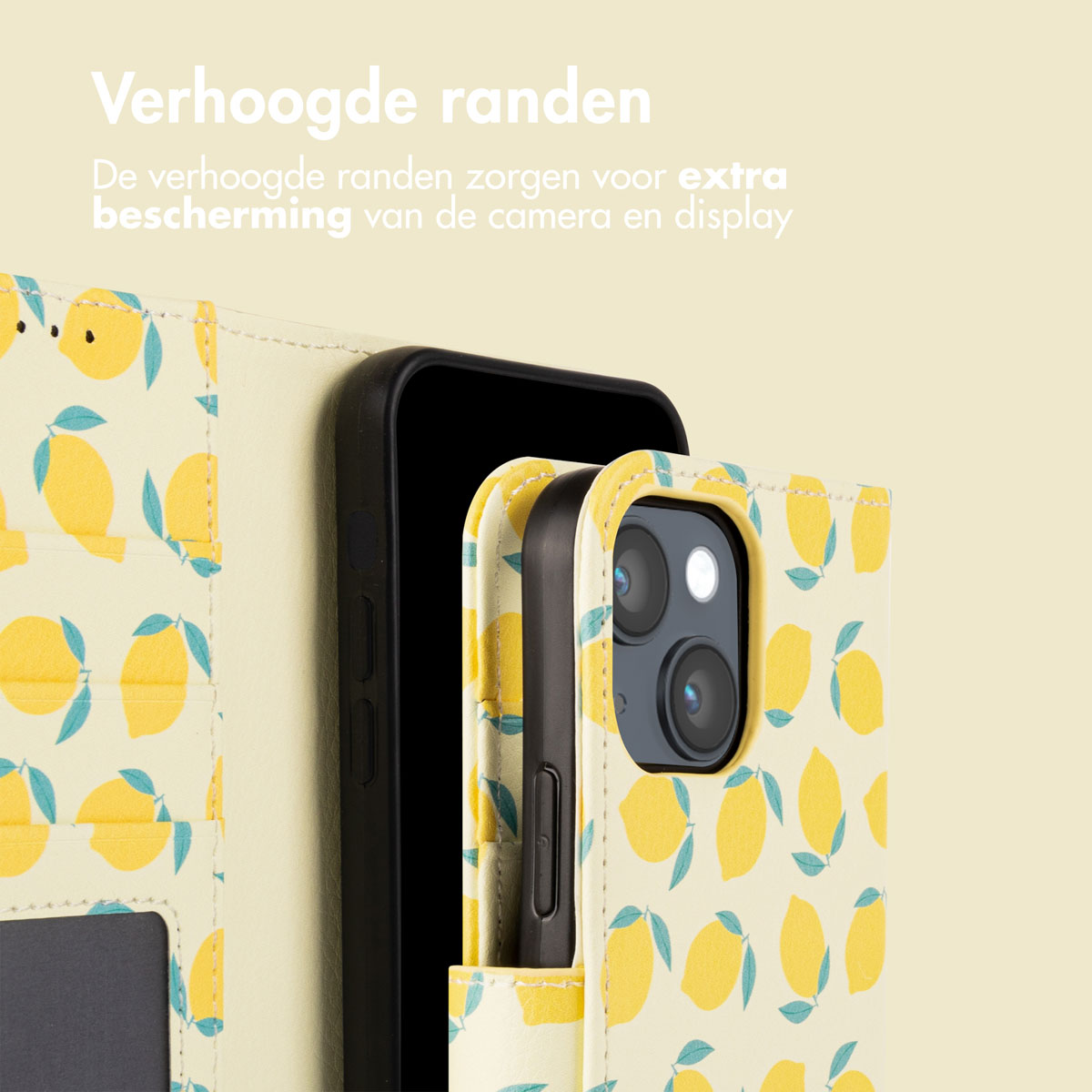 Un étui de téléphone à motifs de citrons avec un téléphone à l'intérieur. Bords surélevés.