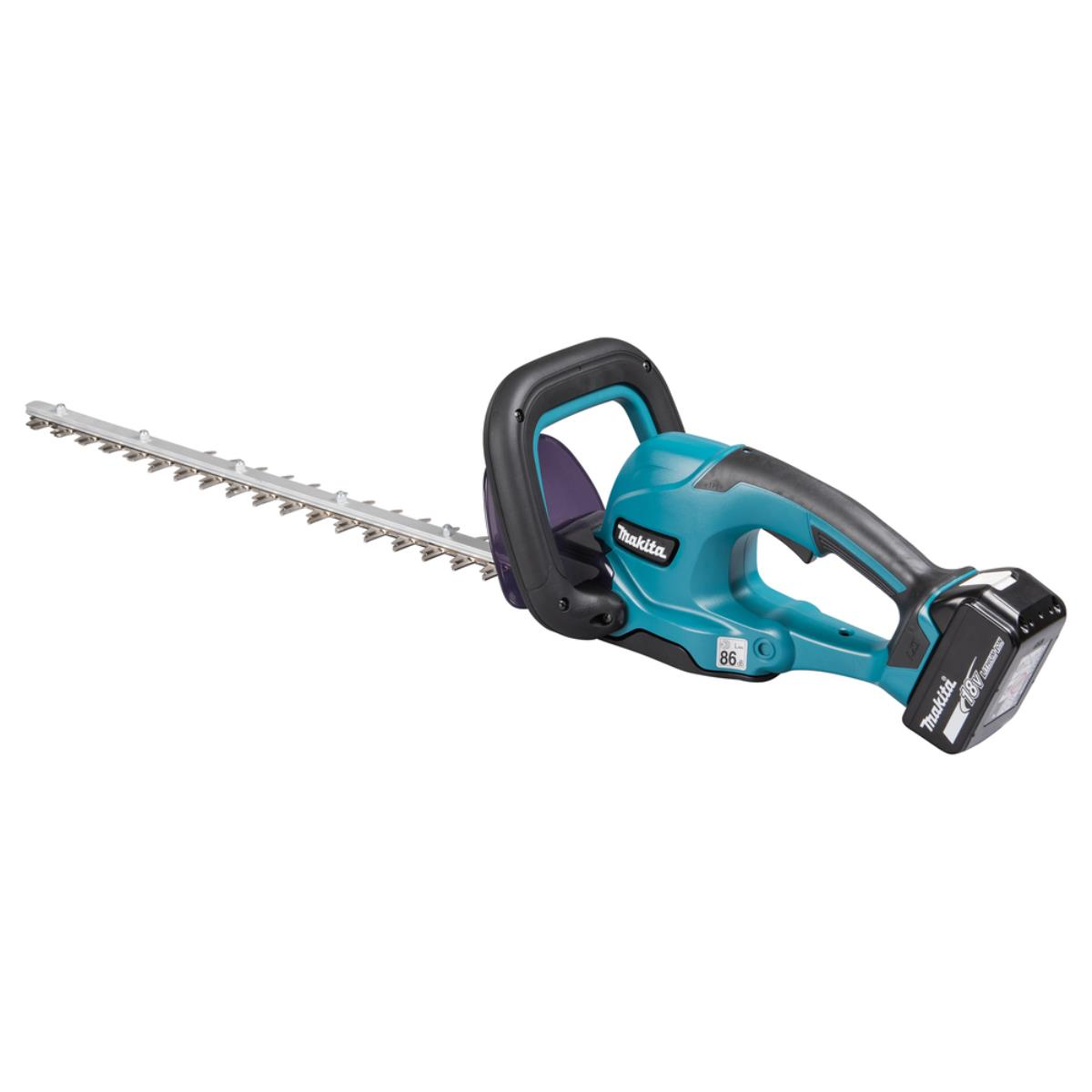 Blaugrüne und schwarze Makita Heckenschere mit langem Messer. Schwarzer Griff und Akku.
