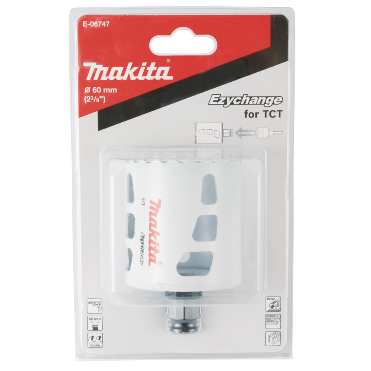 Eine Makita Lochsäge in Verpackung, weiß mit schwarzem und rotem Text.