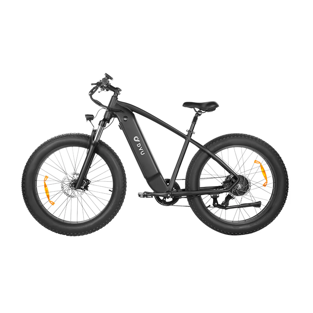 Czarny rower elektryczny z dużymi oponami. Rower jest na białym tle.