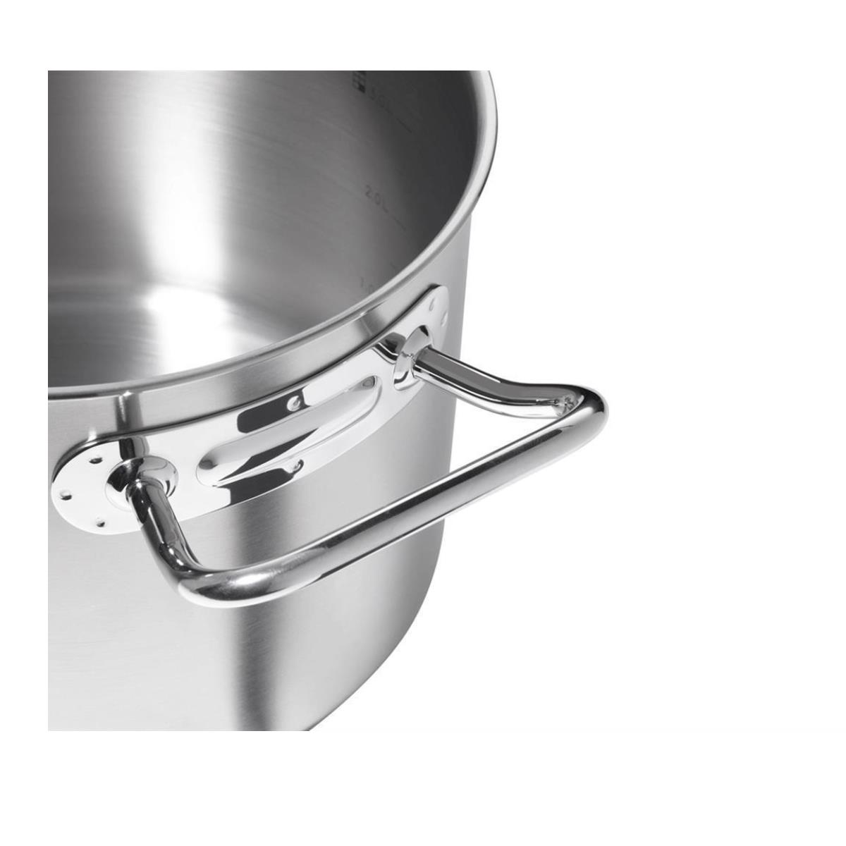 Garnek ze stali nierdzewnej z uchwytem.