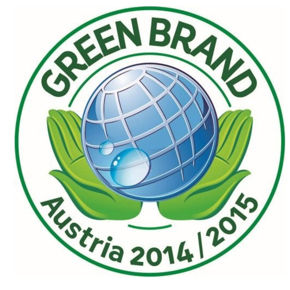 Green Brand Austria Logo mit Weltkugel in grünen Händen, Text: 2014/2015.