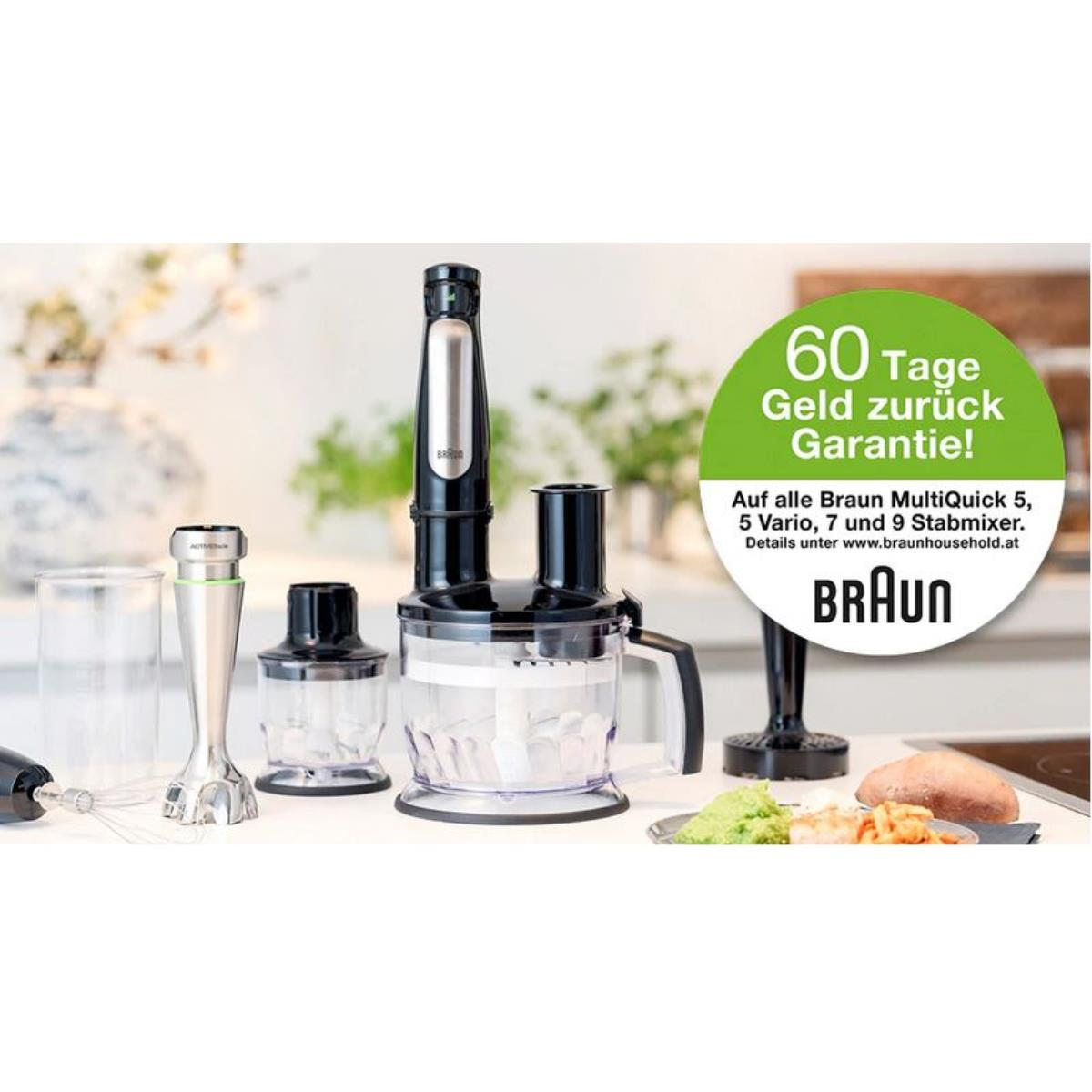 Ein Braun-Blenderset mit mehreren Aufsätzen. Weißer Hintergrund. Promotiontext.