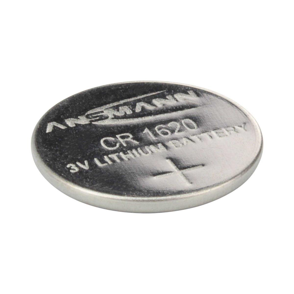 Una piccola batteria rotonda argentata Ansmann CR 1620, con testo e segno più.