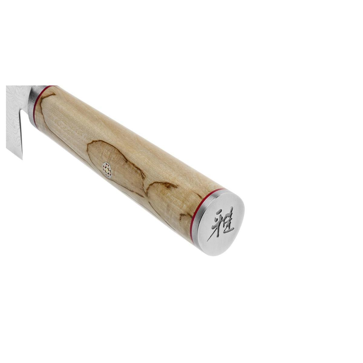Messergriff mit Holzmaserung und Stahlklinge. Das Ende hat ein eingraviertes Symbol.