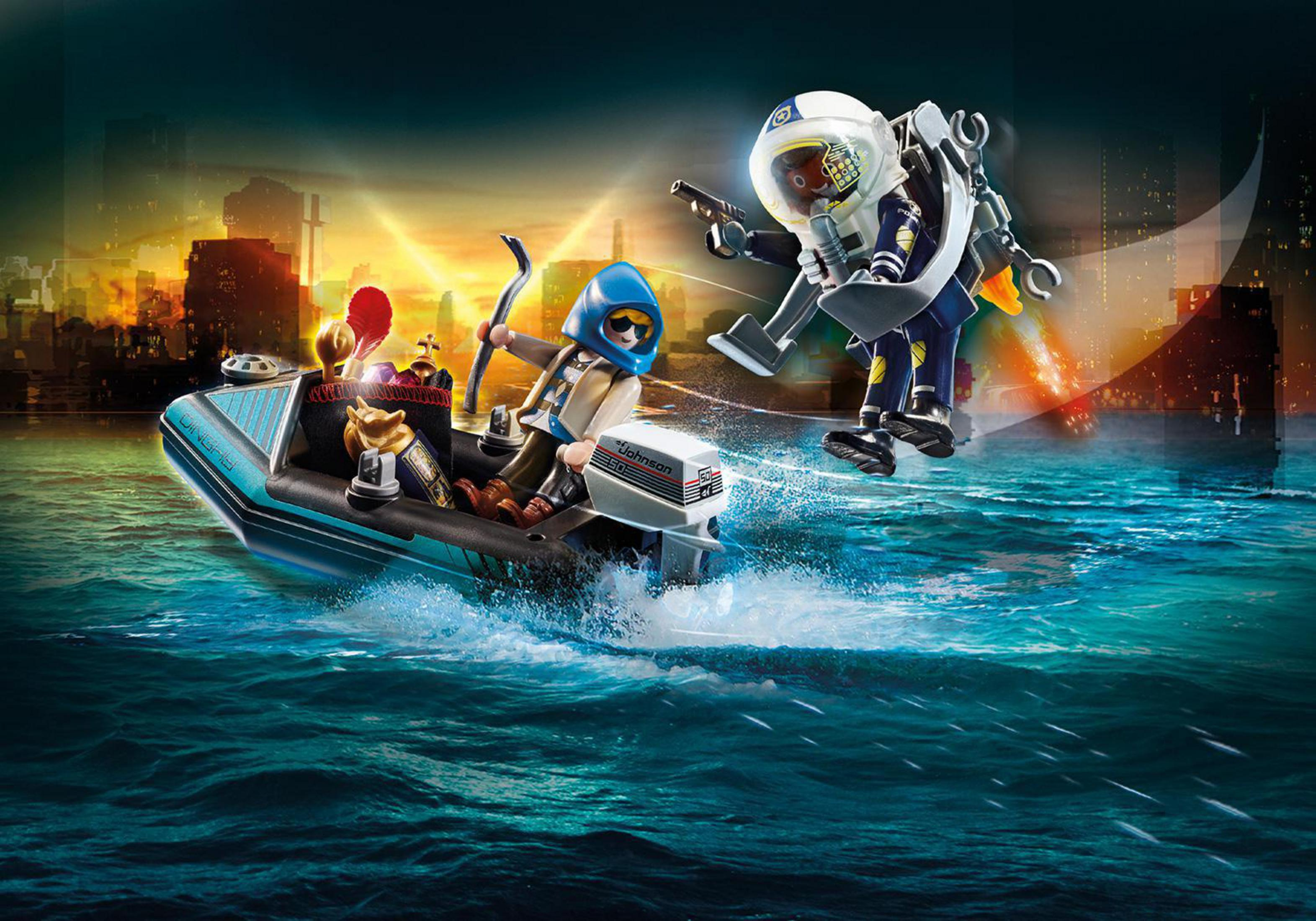 Playmobil-Szene: ein Boot mit Figuren darin und eine weitere Figur, die in der Luft fliegt.