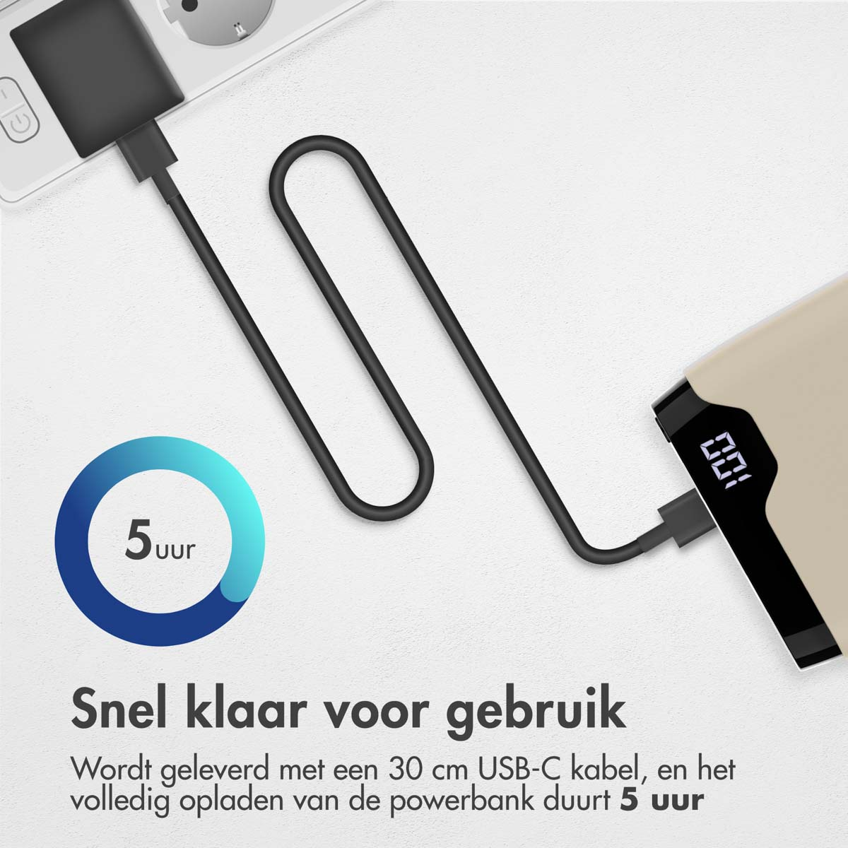 Un câble USB est connecté à une batterie externe. Un cercle bleu indique 5 heures pour une charge complète.