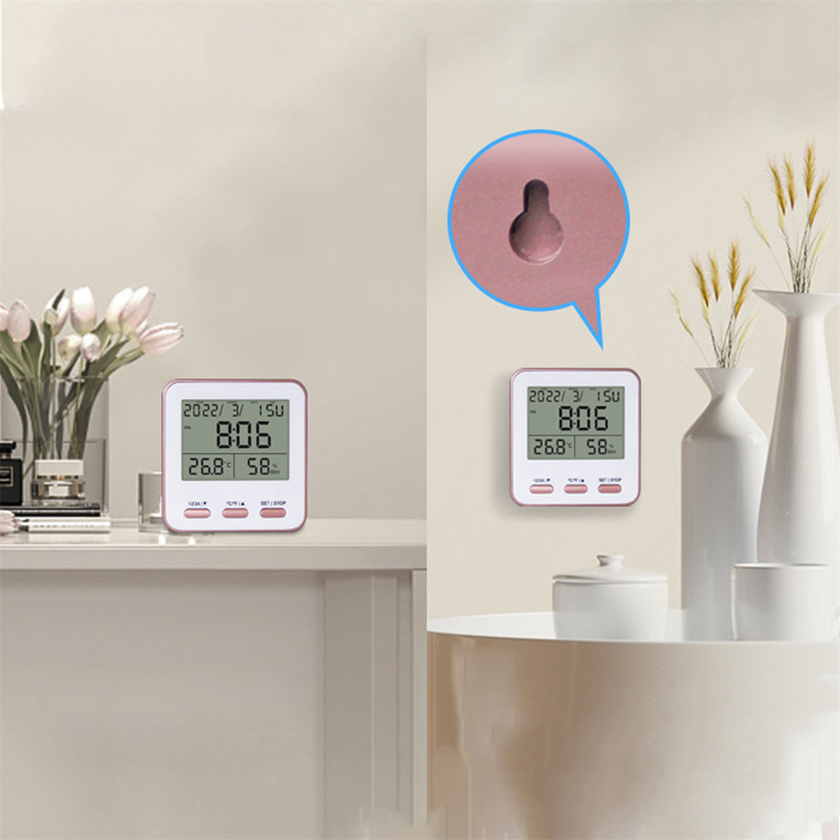 Zwei kleine Digitaluhren, eine an der Wand, eine auf einem Tisch.