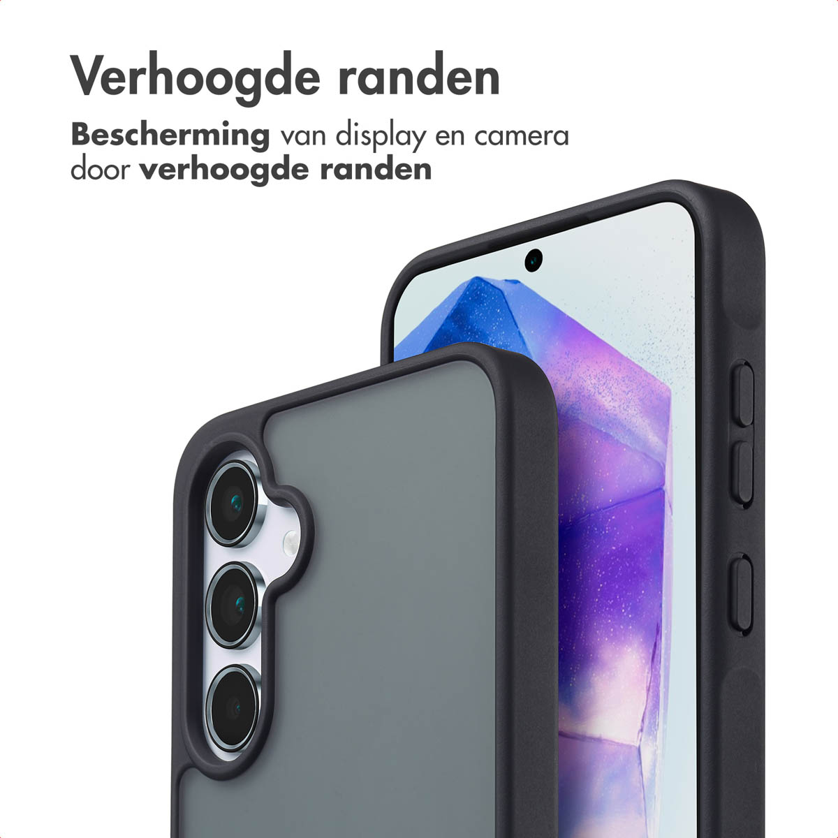 Twee telefoons in een hoesje, één grijs en één zwart. Het hoesje heeft een paars patroon en de tekst luidt: Verhoogde randen.