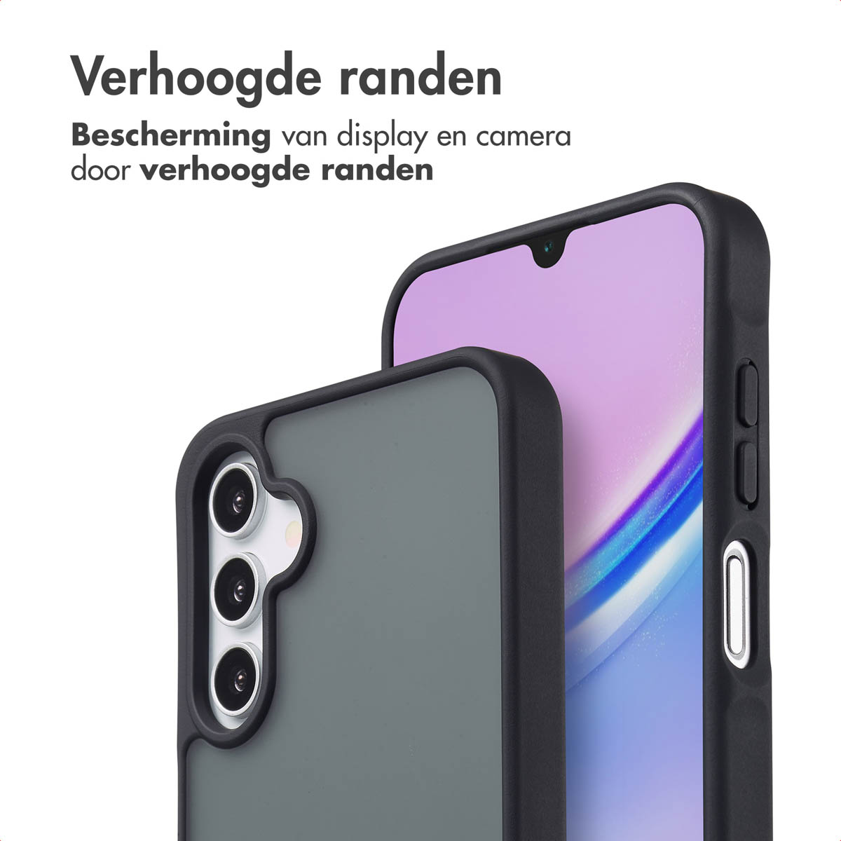 Gros plan d'un téléphone dans un étui de protection. L'étui est gris foncé avec un cadre noir.